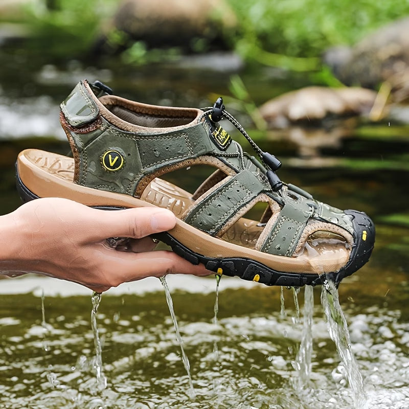 BERGWIND Outdoorsandale aus Echtleder – Unisex, weiches Fußbett mit Zehenschutz